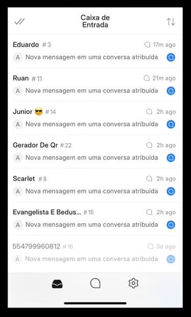 Aplicativo móvel da Evoluke centralizando conversas
